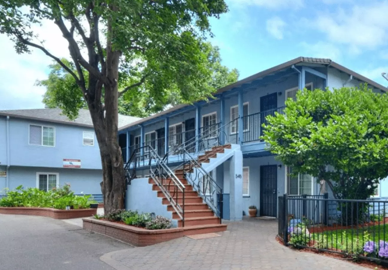 1 Bed • 1 Bath 6 floor plan
