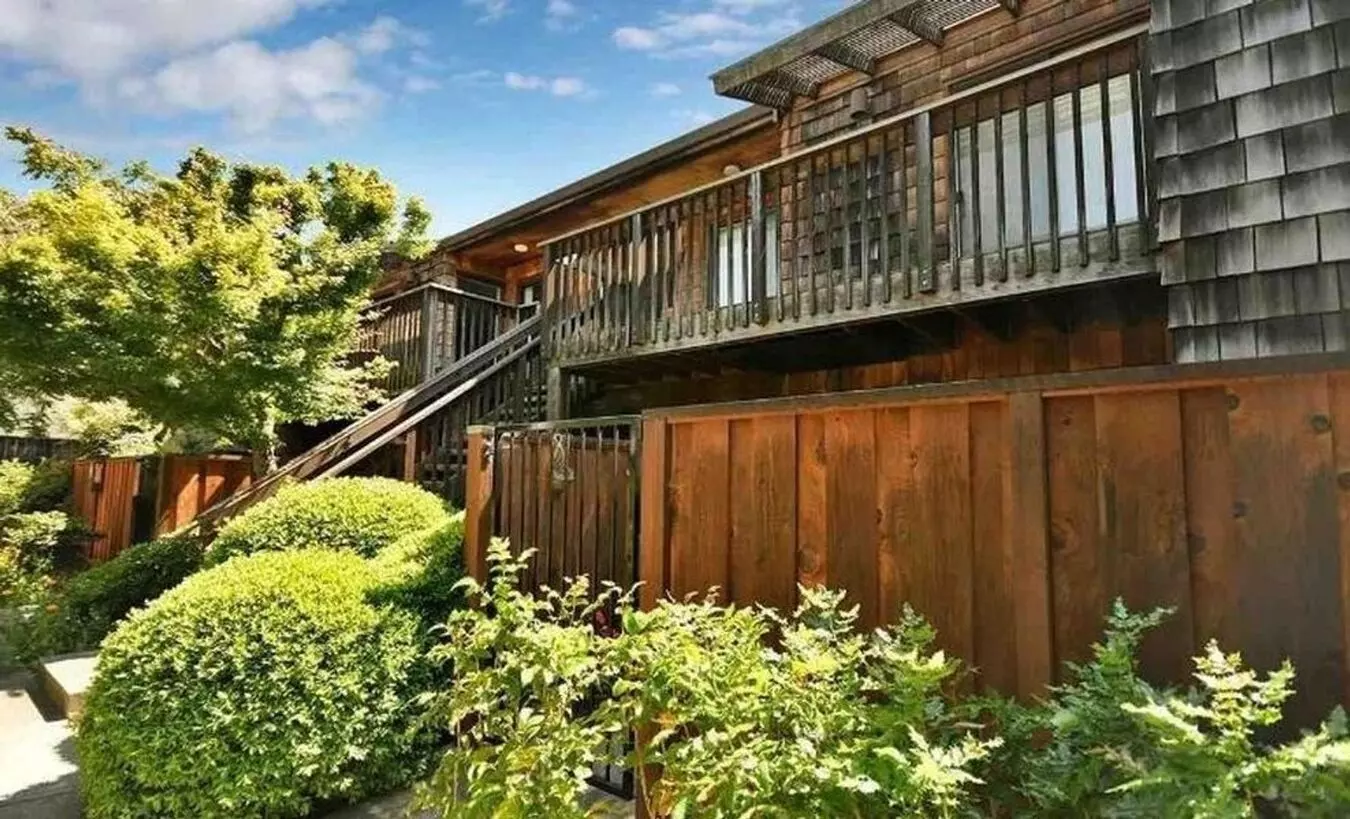 2 Beds • 1 Bath with floor plan
