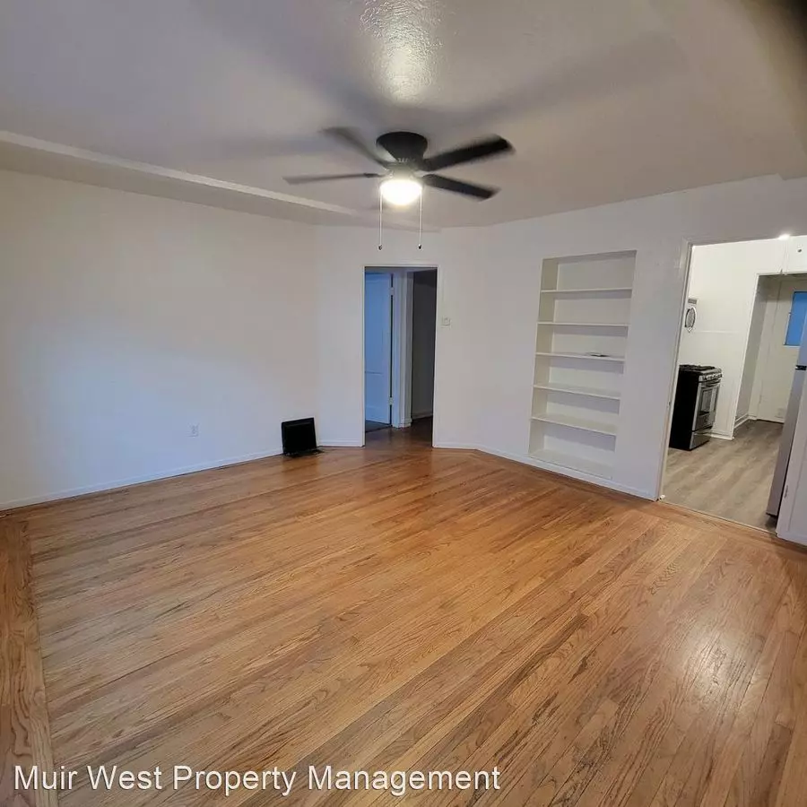 2 Beds • 1 Bath floor plan