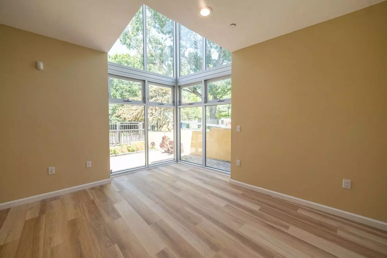 3 Beds • 4 Bath 5 floor plan
