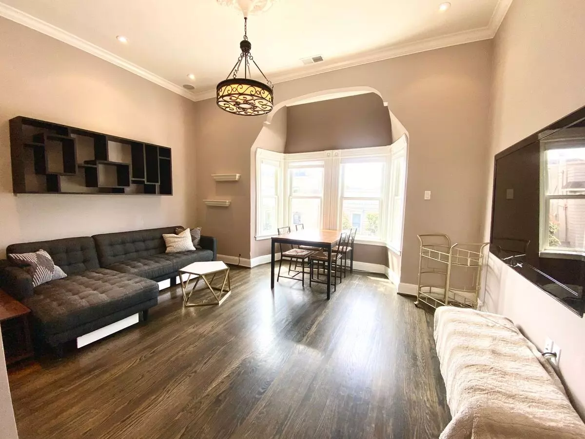 2 Beds • 1 Bath floor plan
