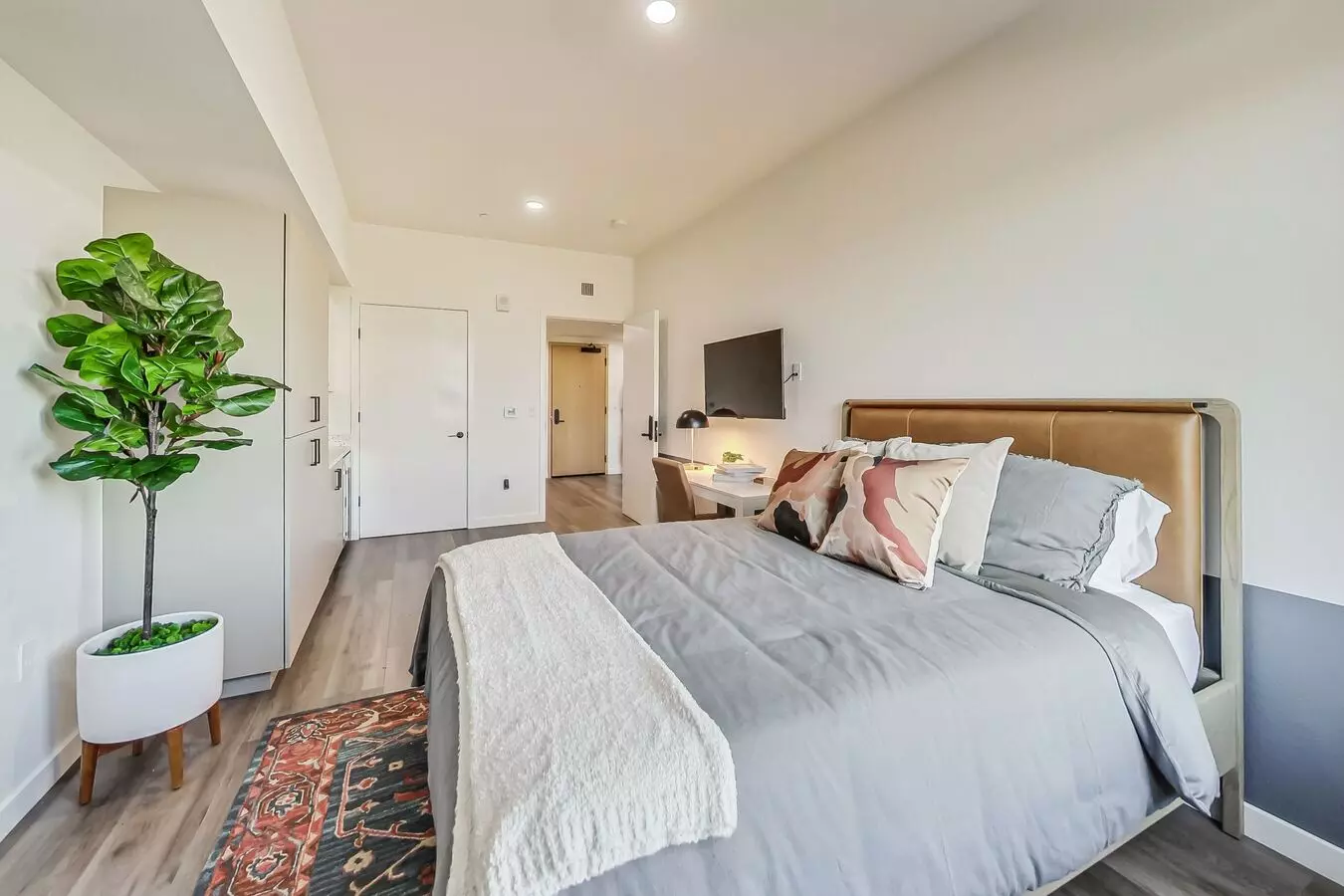 Unit 305 305 floor plan