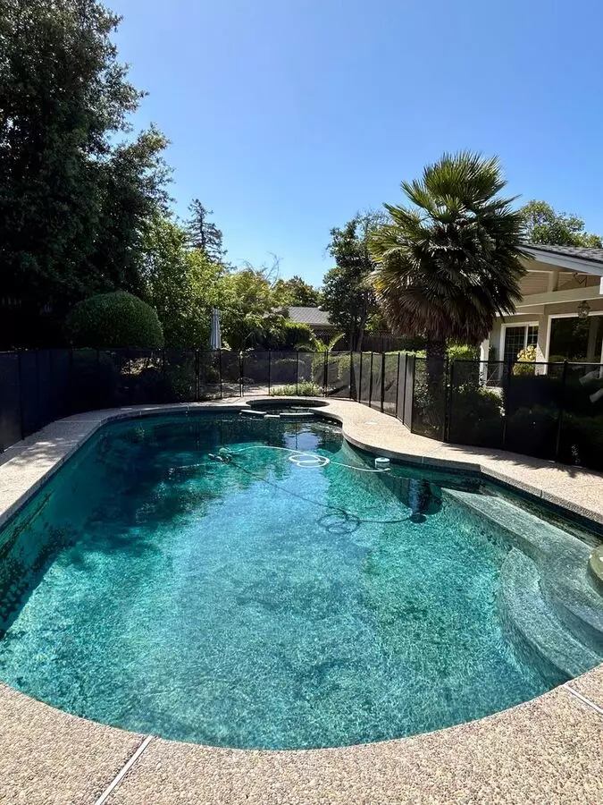 4 Beds • 3 Bath floor plan