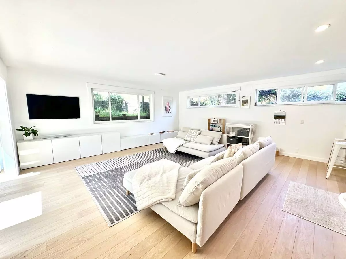 4 Beds • 2 Bath - floor plan