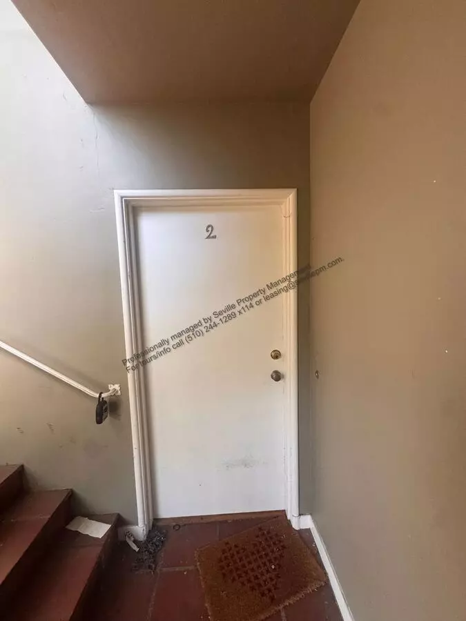 2 bd · 1 ba · 863 sqft floor plan