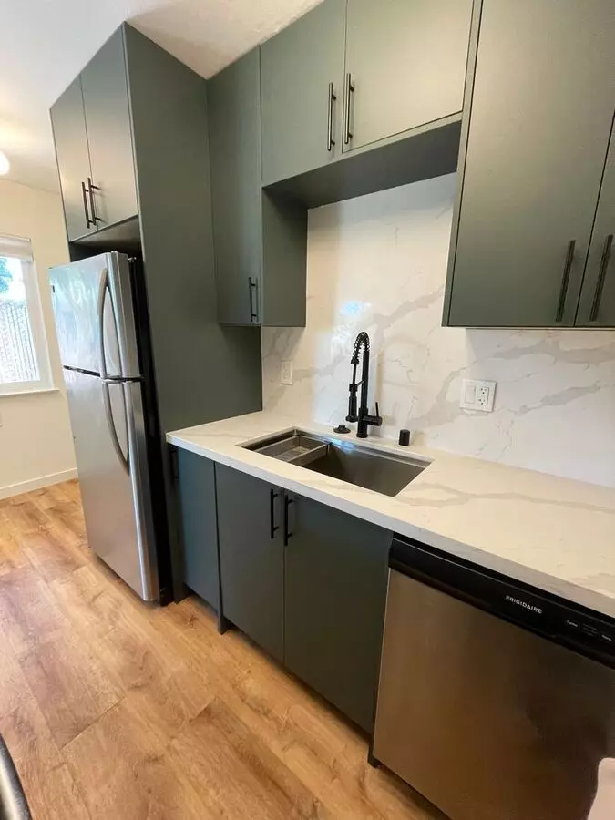 2 Beds • 1 Bath 1 floor plan