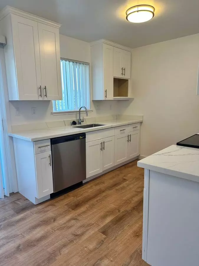 1 Bed • 1 Bath 01 floor plan