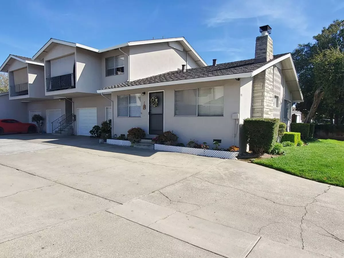 2 Beds • 1 Bath floor plan