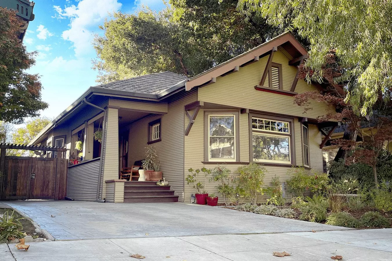 3 Beds • 2 Bath A floor plan