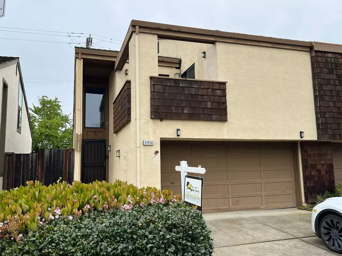 3 Beds • 2 Bath - floor plan