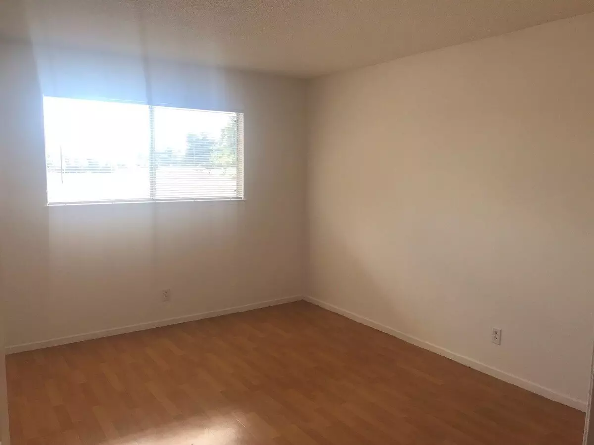 2 Beds • 1 Bath floor plan