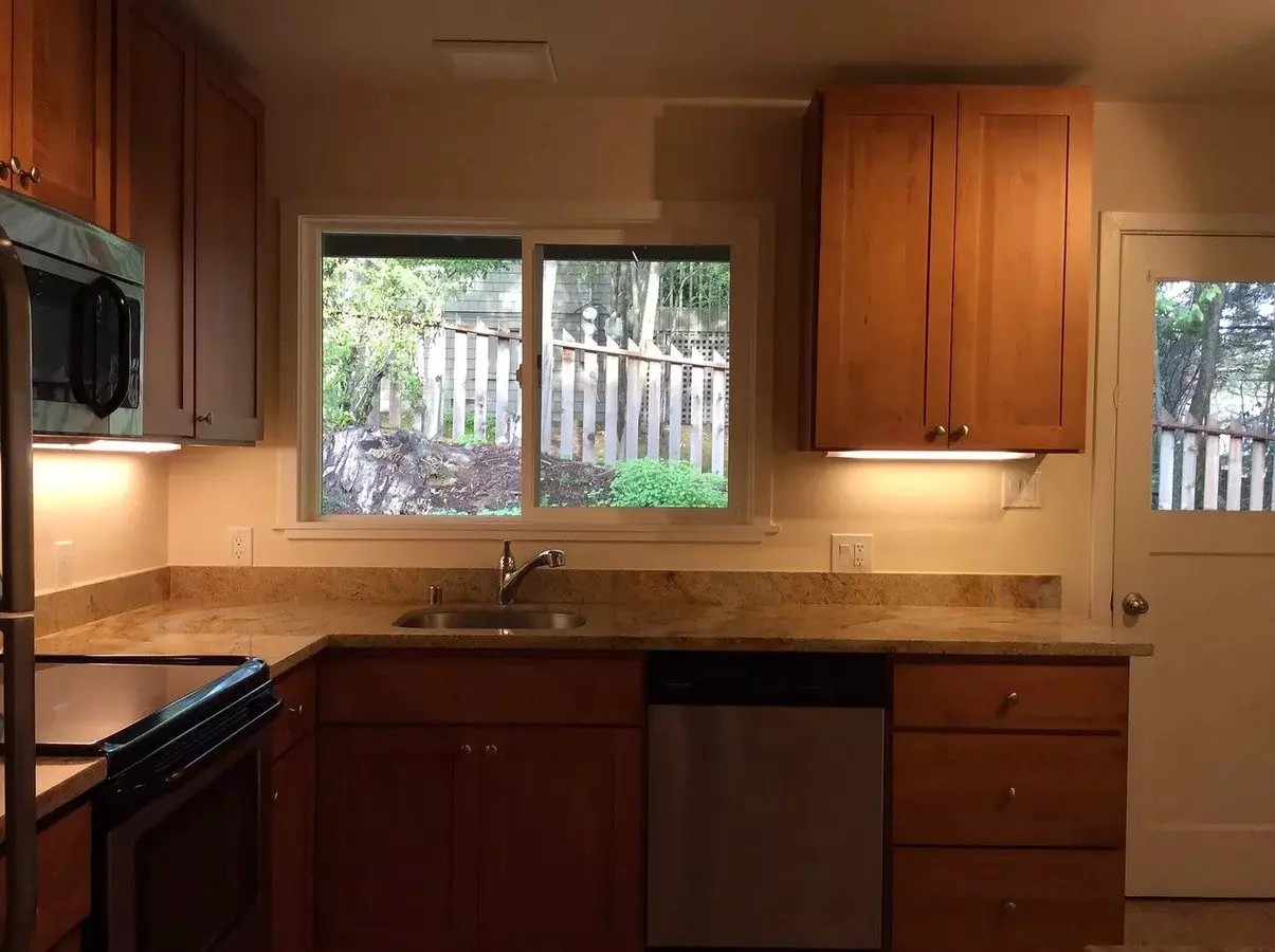 2 bd · 1 ba · 767 sqft floor plan