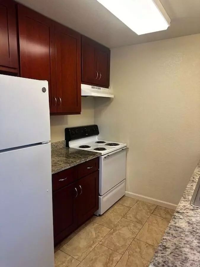 2 Beds • 1 Bath 3 floor plan