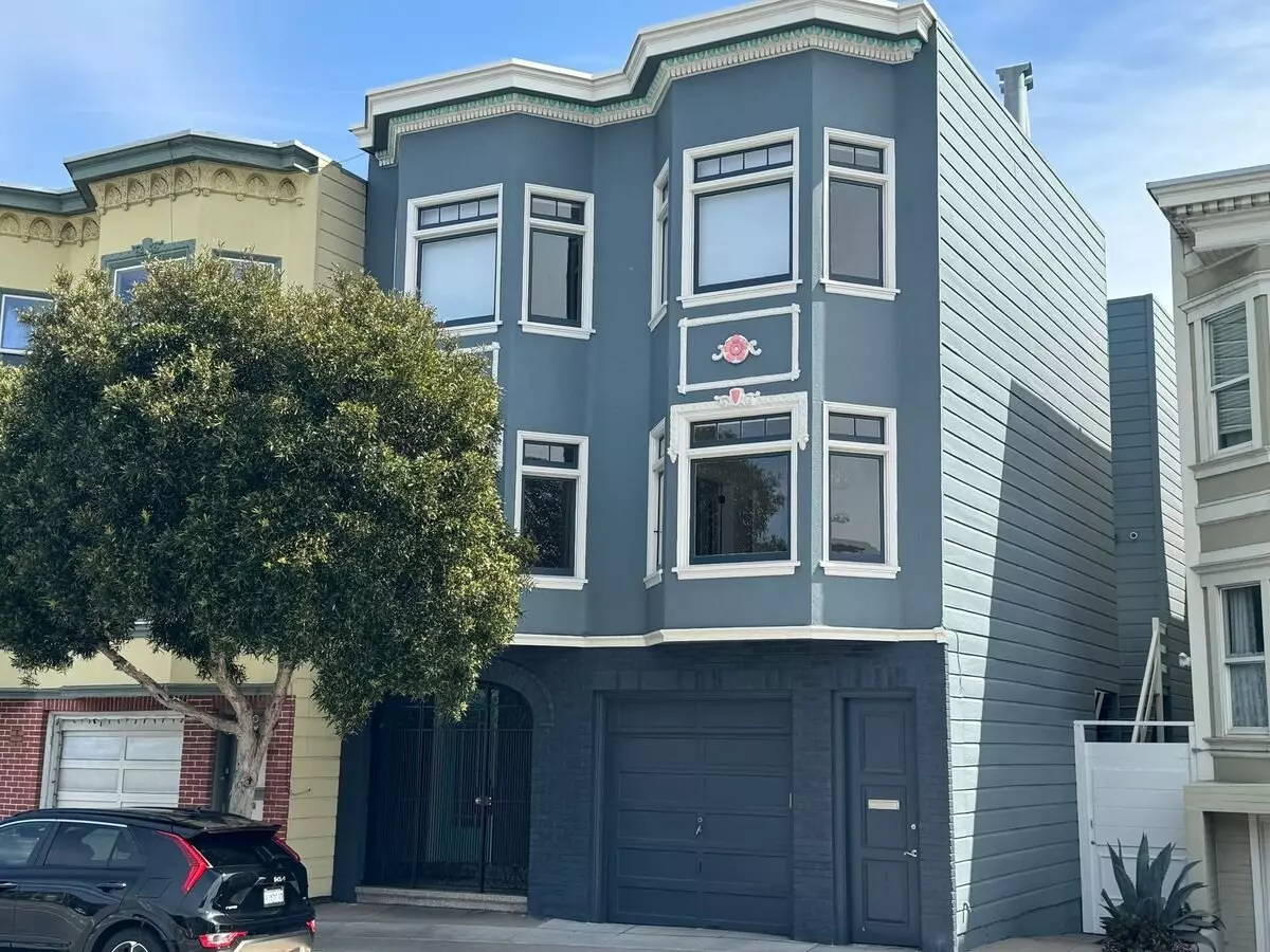 2 Beds • 1 Bath floor plan