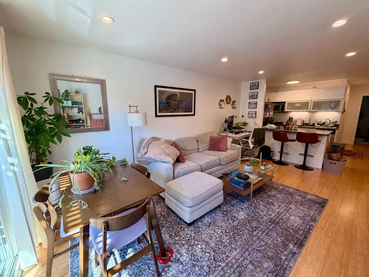 1 bd · 1 ba · 650 sqft floor plan