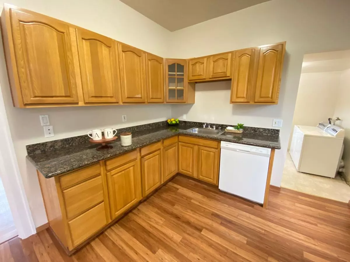 2 Beds • 1 Bath floor plan