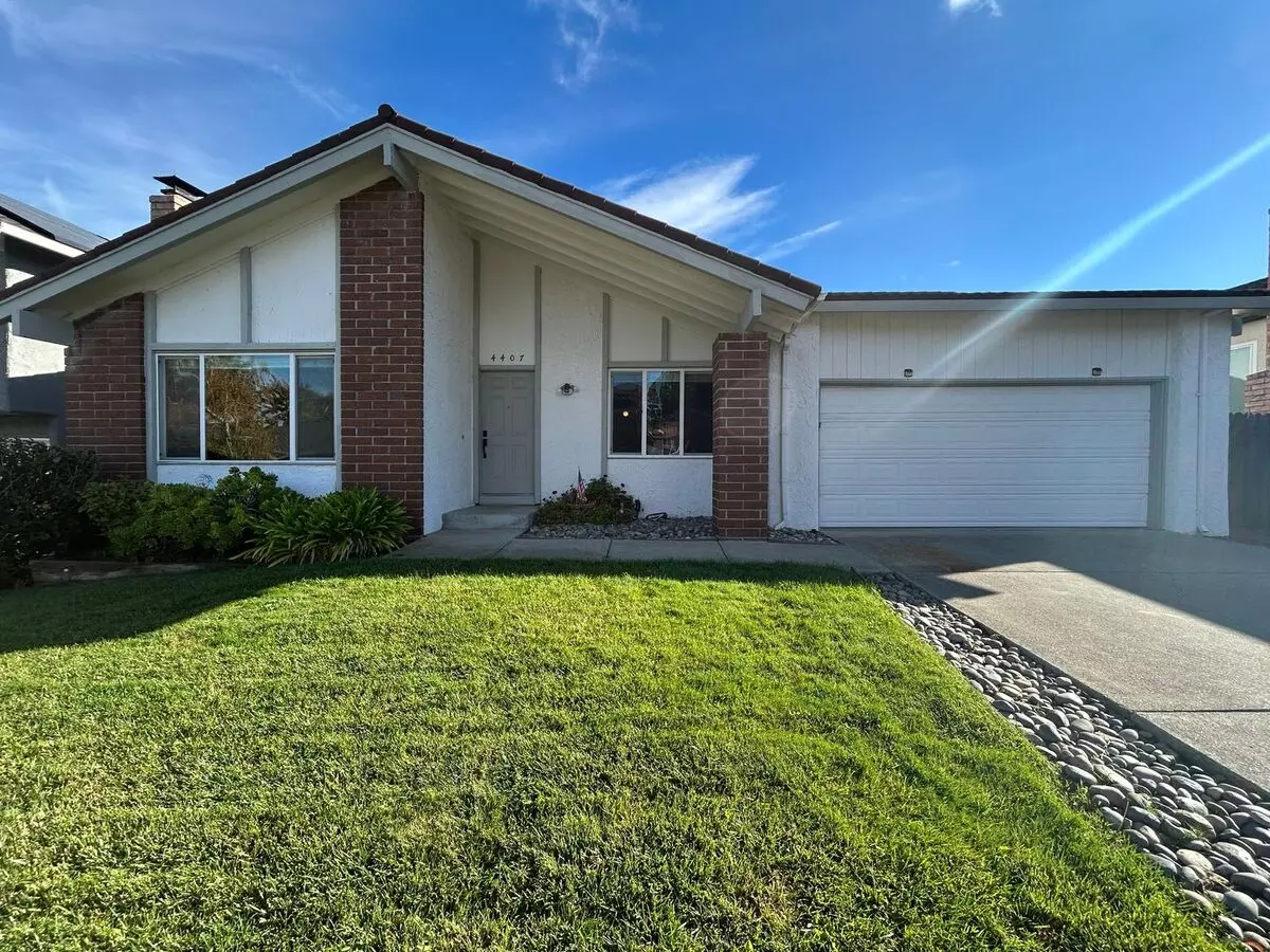 4 Beds • 2 Bath floor plan