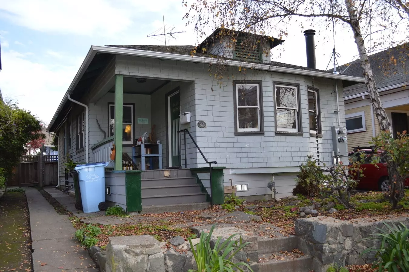 2 Beds • 1 Bath 2427 floor plan
