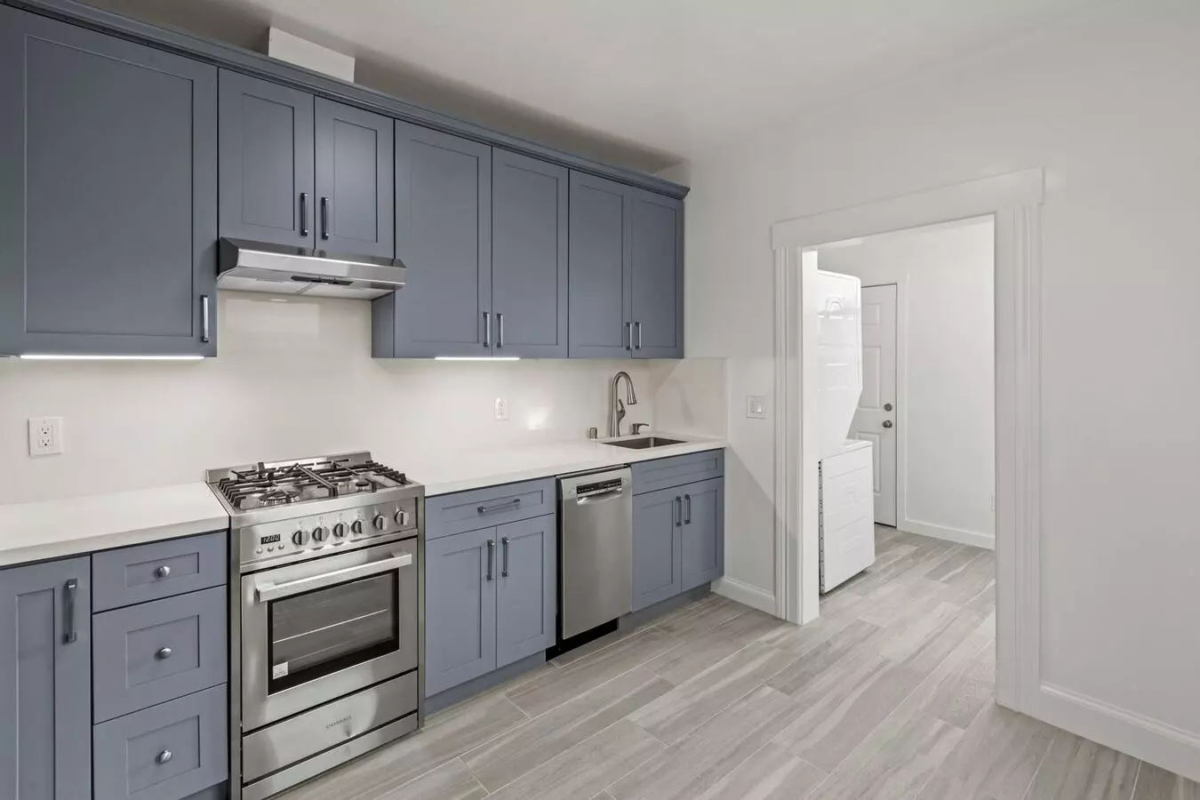 2 Beds • 1 Bath floor plan