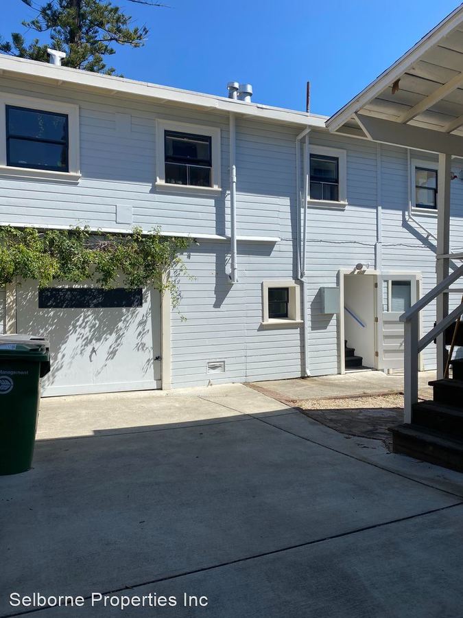 1 Bed • 1 Bath 3 floor plan