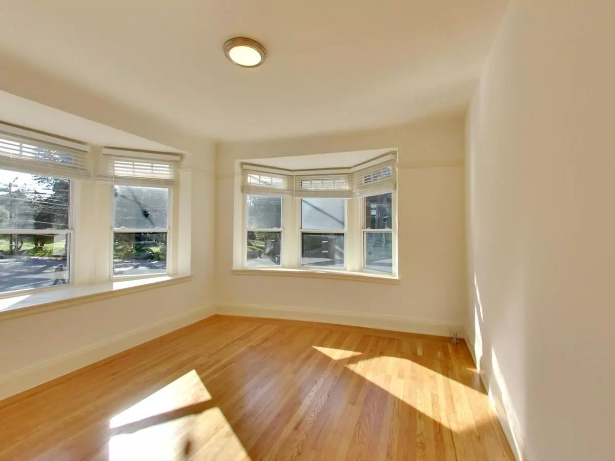 2 Beds • 1 Bath 3 floor plan