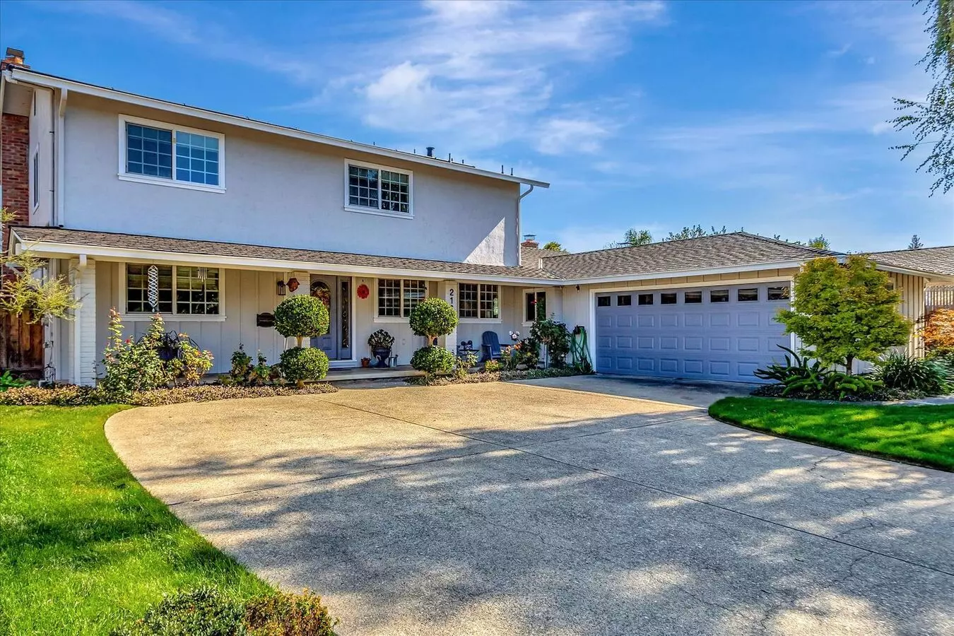 6 Beds • 3 Bath floor plan