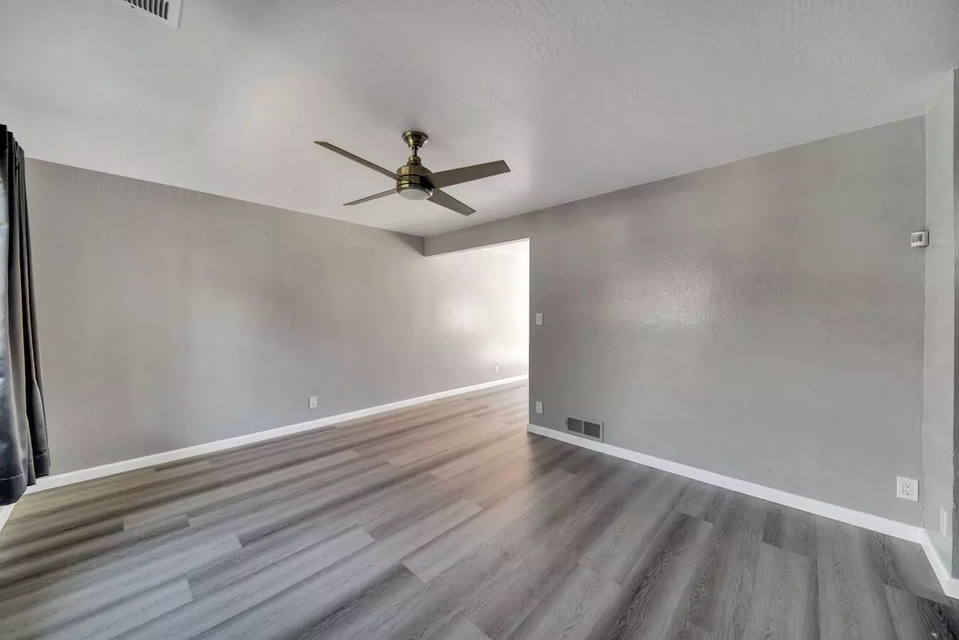 2BR/1BA floor plan