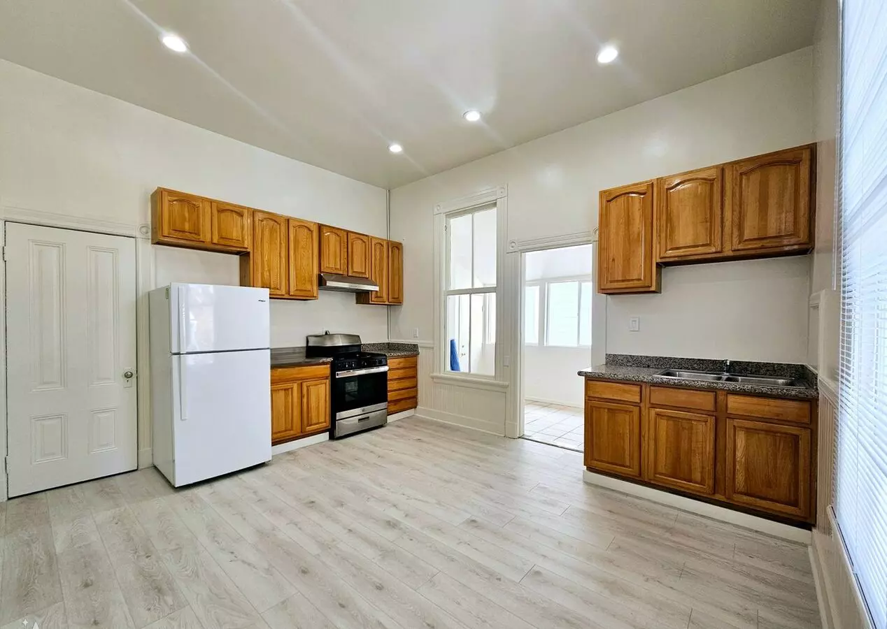 3 Beds • 1 Bath floor plan