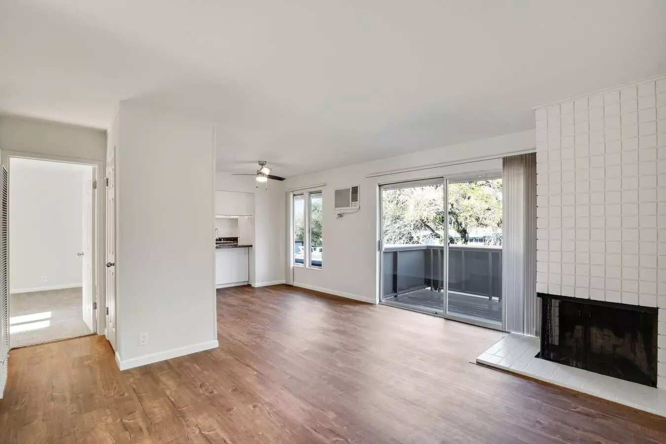 2 Beds • 1 Bath 22 floor plan
