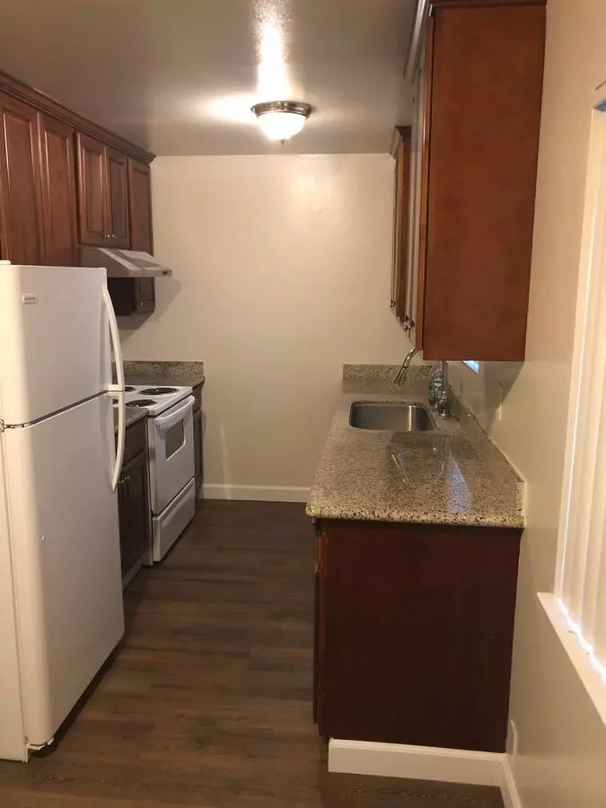 2 Beds • 1 Bath 4 floor plan