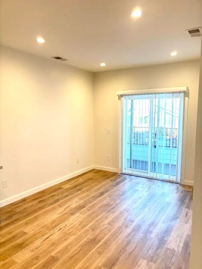 2 Beds • 1 Bath 19 floor plan