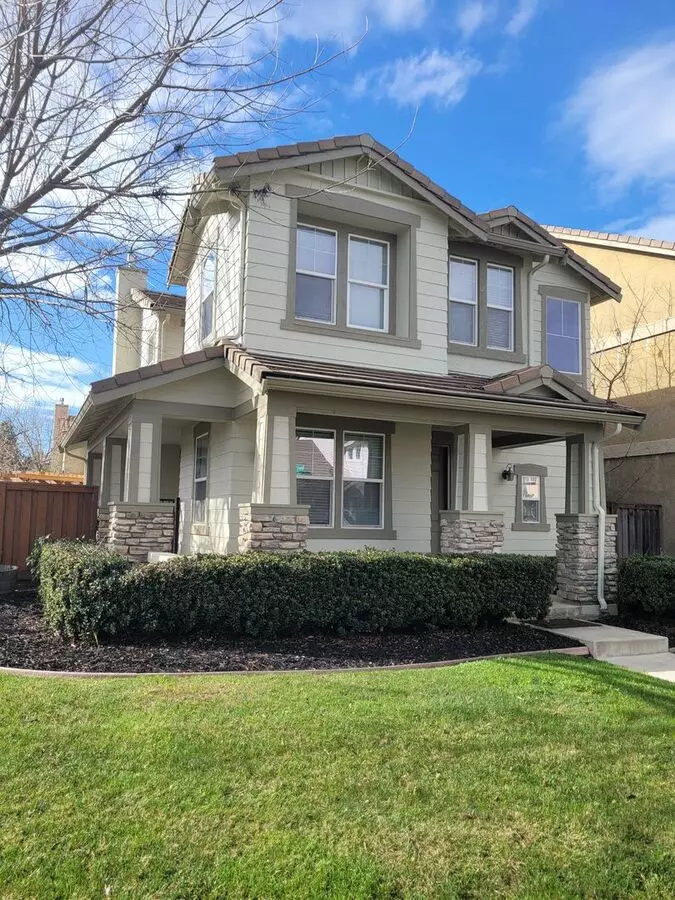 4 Beds • 2 Bath floor plan