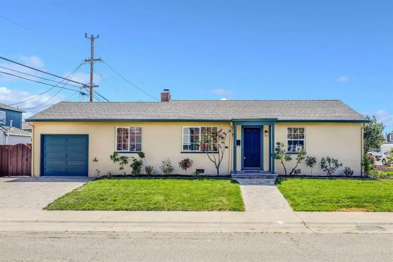 2 Beds • 1 Bath floor plan