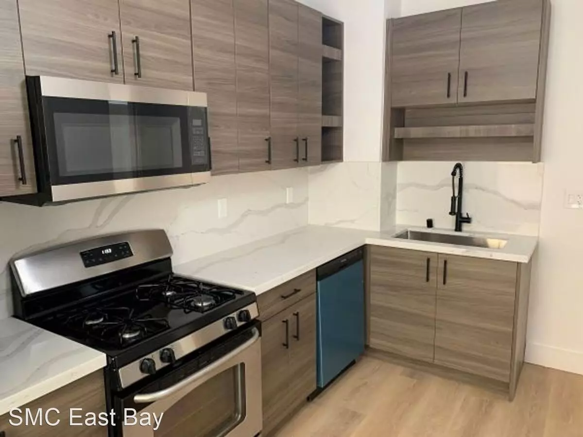 Studio • 1 Bath 15 floor plan