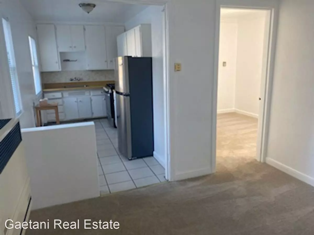 1 Bed • 1 Bath 04 floor plan