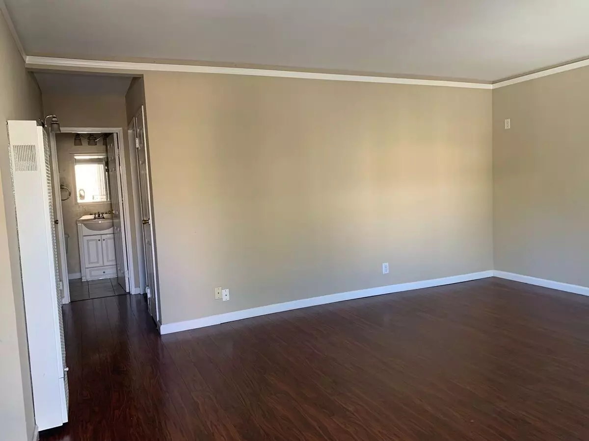 1 Bed • 1 Bath 12 floor plan