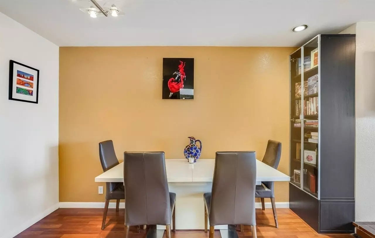 one bedroom one bathroom unit with bonus, home office alcove with floor plan
