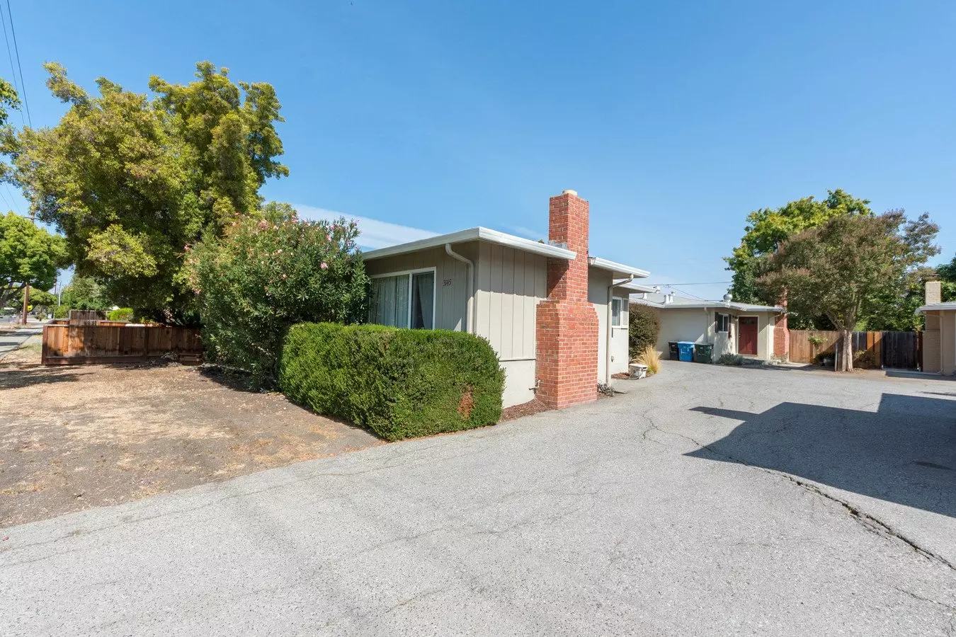 2 Beds • 1 Bath floor plan