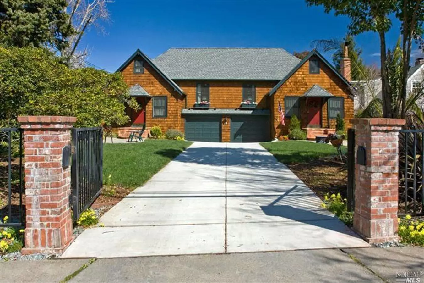 3 Beds • 2 Bath floor plan