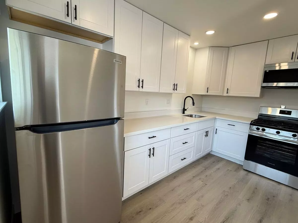 2 Beds, 1 Bath Model floor plan