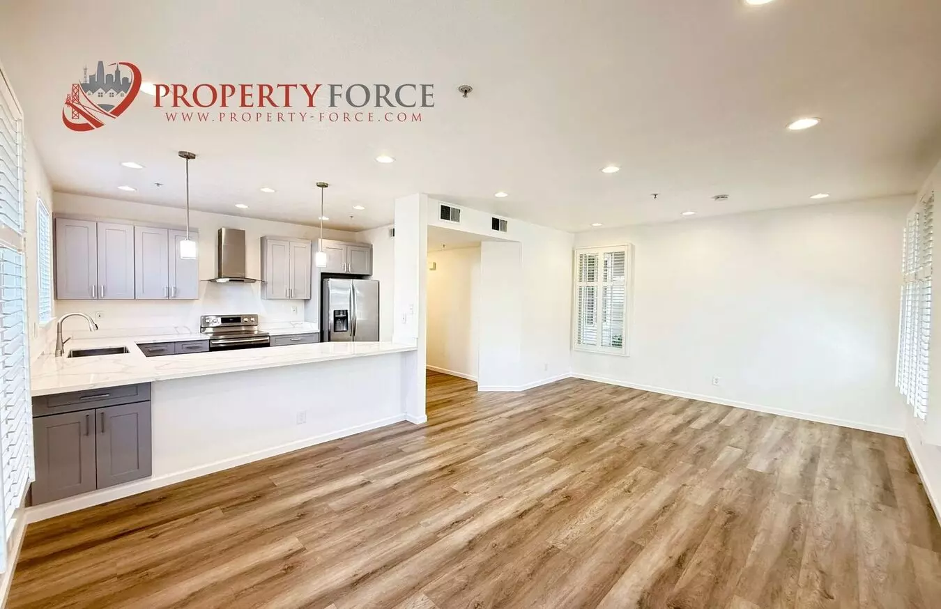 2 Beds • 2 Bath - floor plan