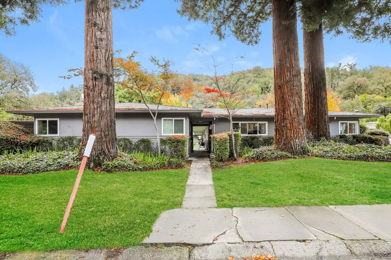 2 Beds • 1 Bath 08 floor plan