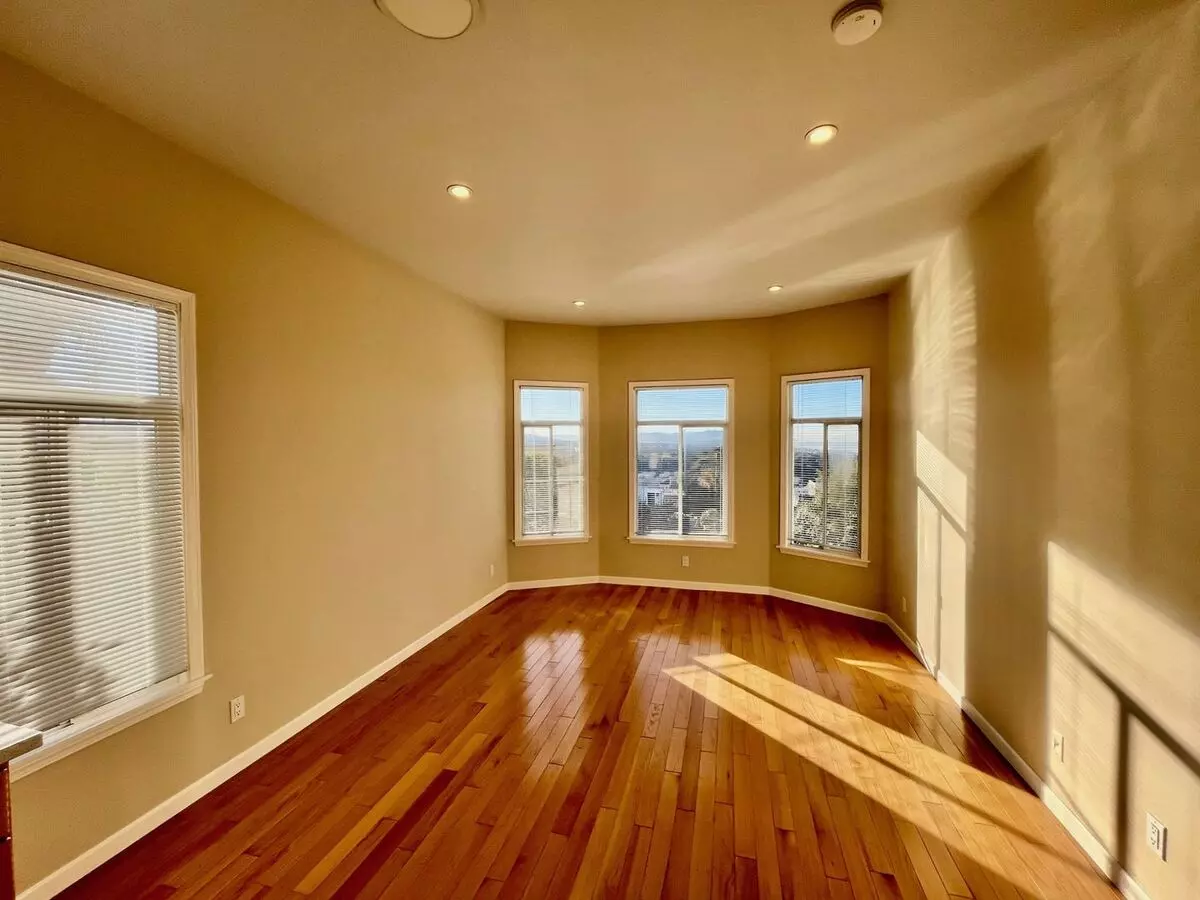 1 Bed • 1 Bath 3 floor plan