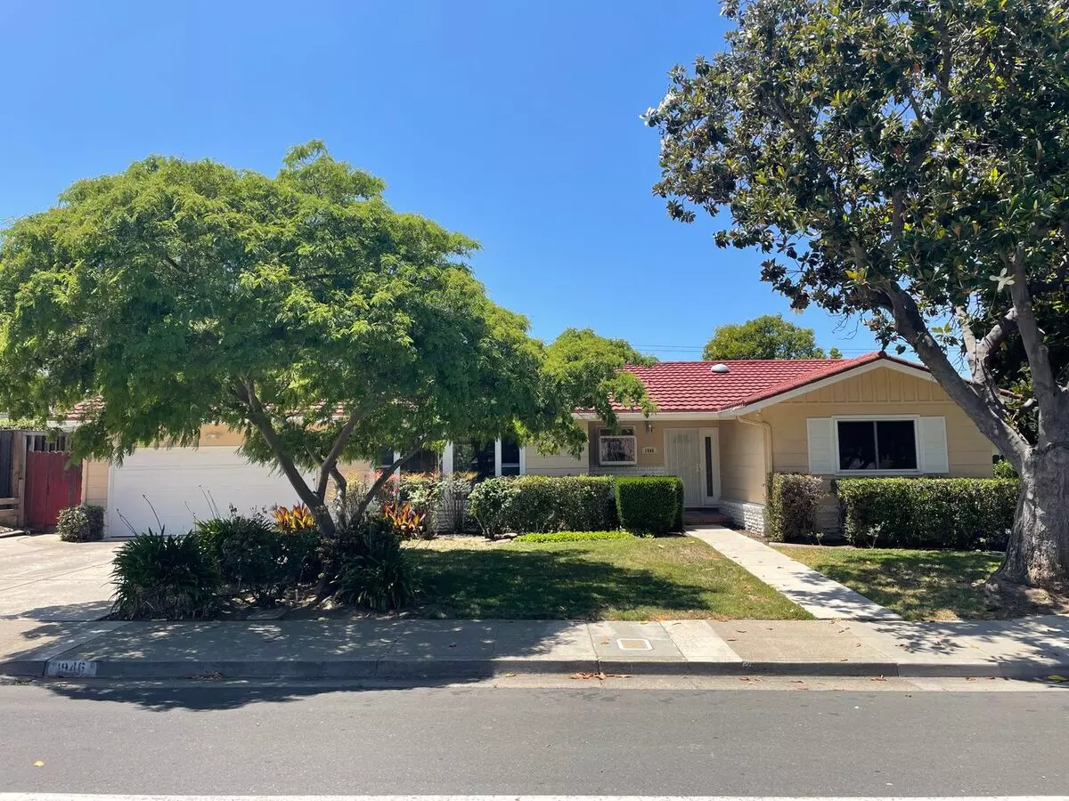 4 Beds • 2 Bath - floor plan