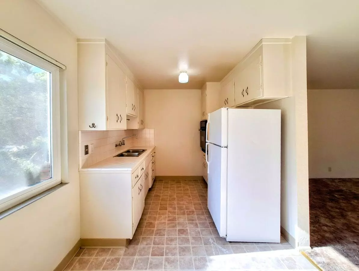 2 Beds • 1 Bath 4 floor plan