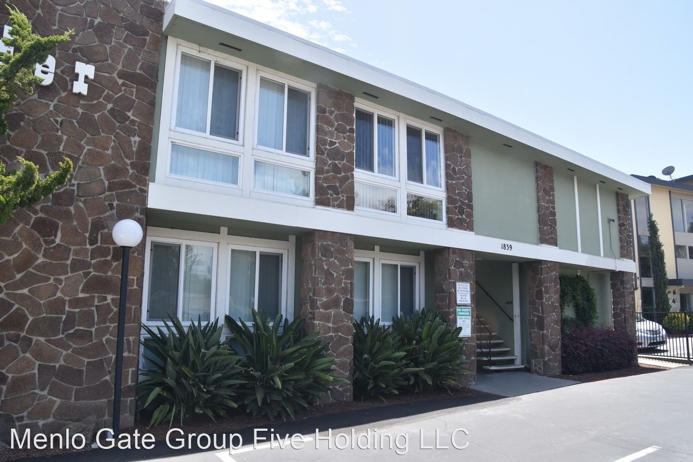 2 Beds • 1 Bath 4 floor plan