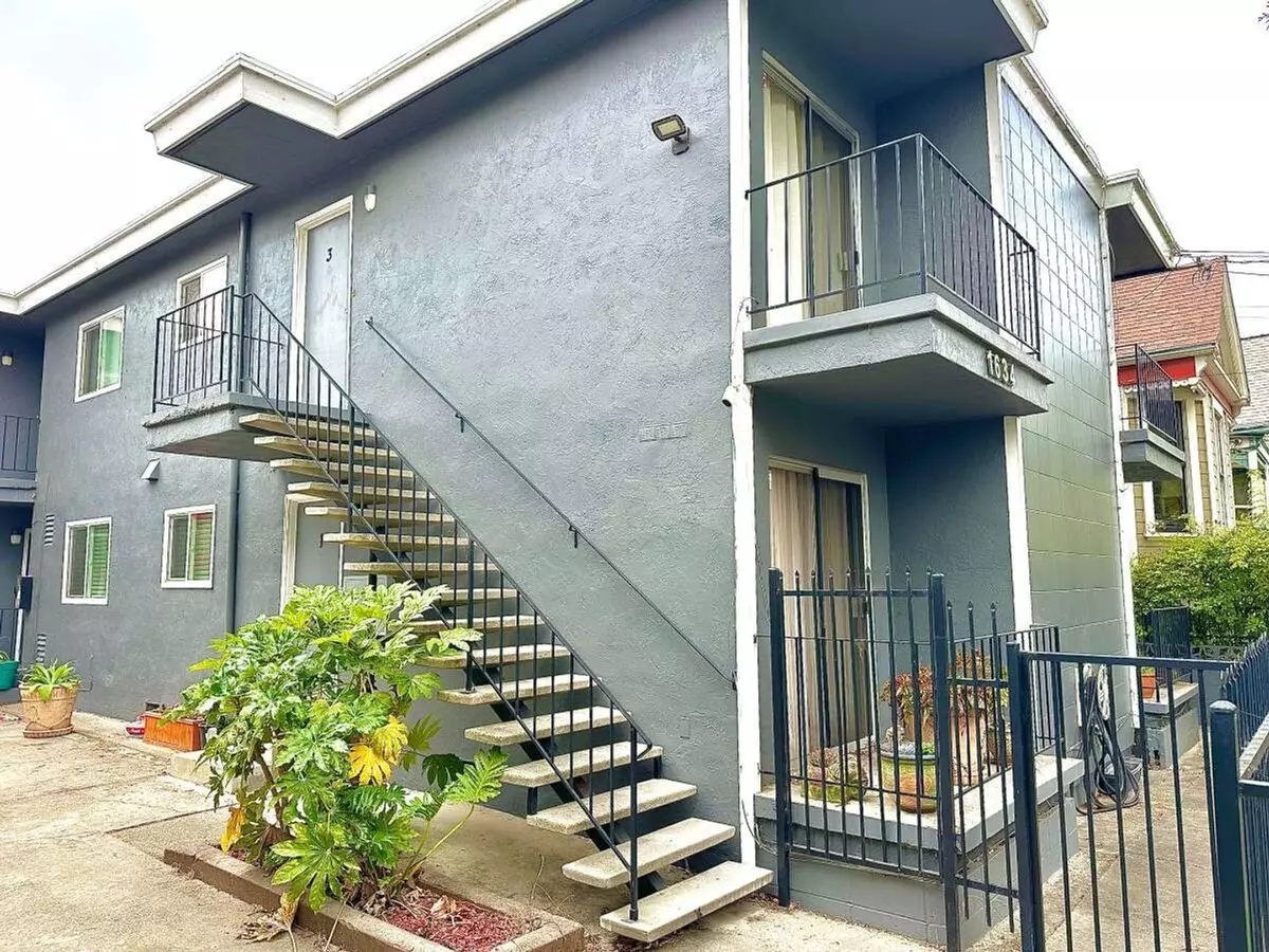 3 Beds • 2 Bath 3 floor plan