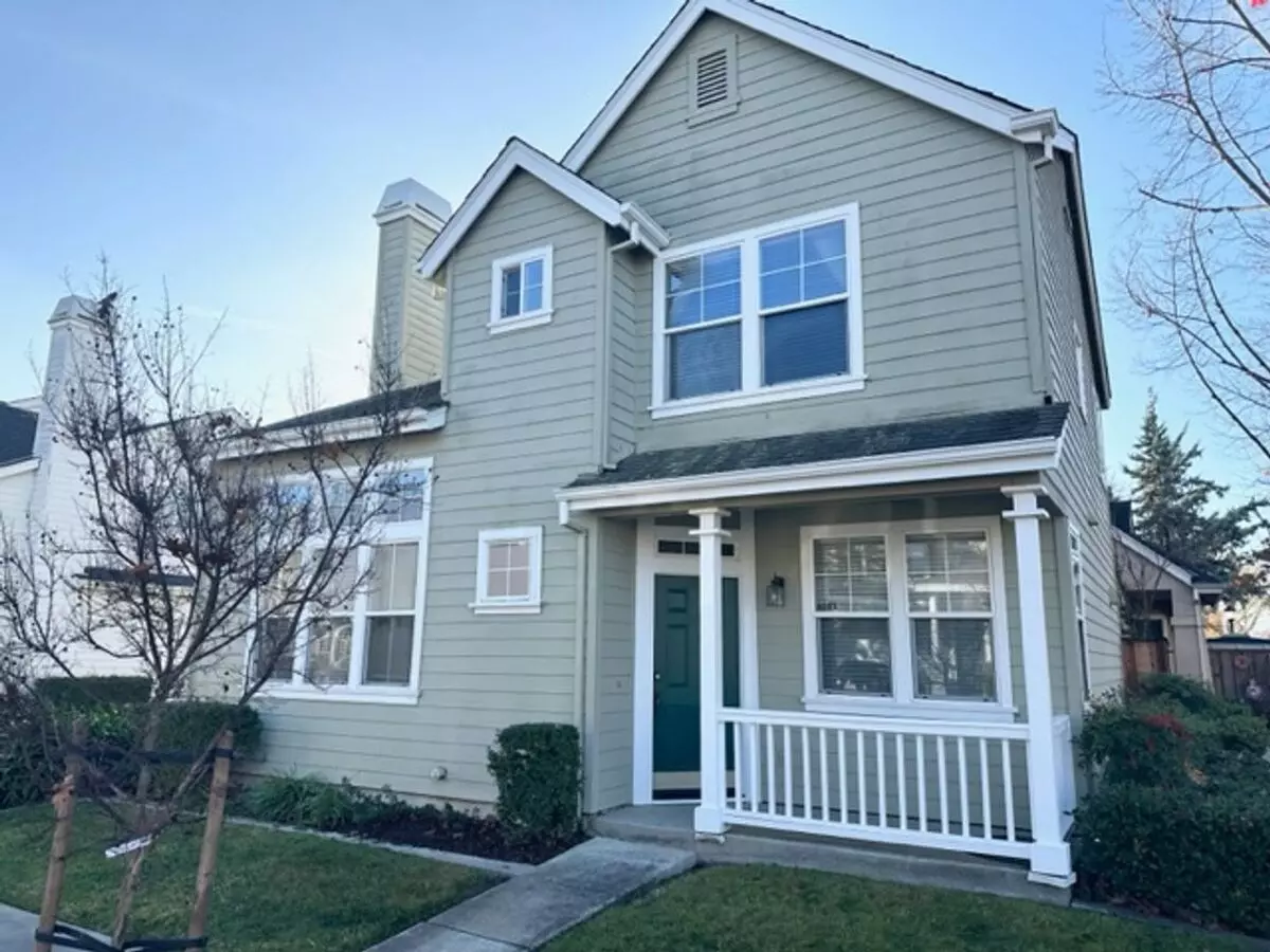 3 Beds • 2 Bath floor plan