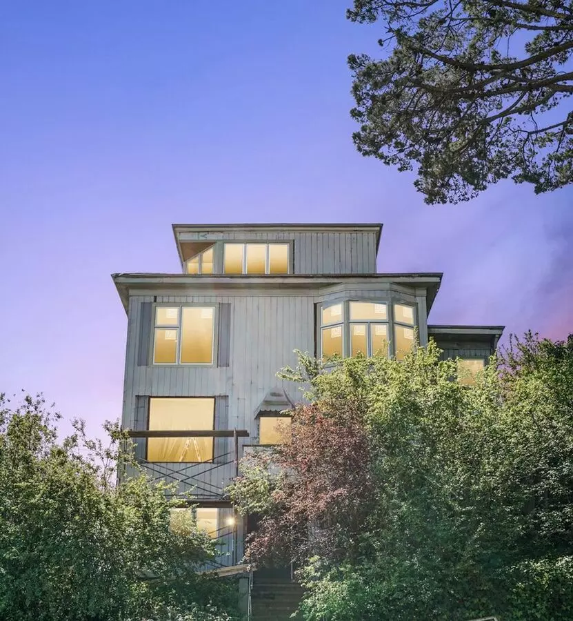 3 Beds • 2 Bath floor plan