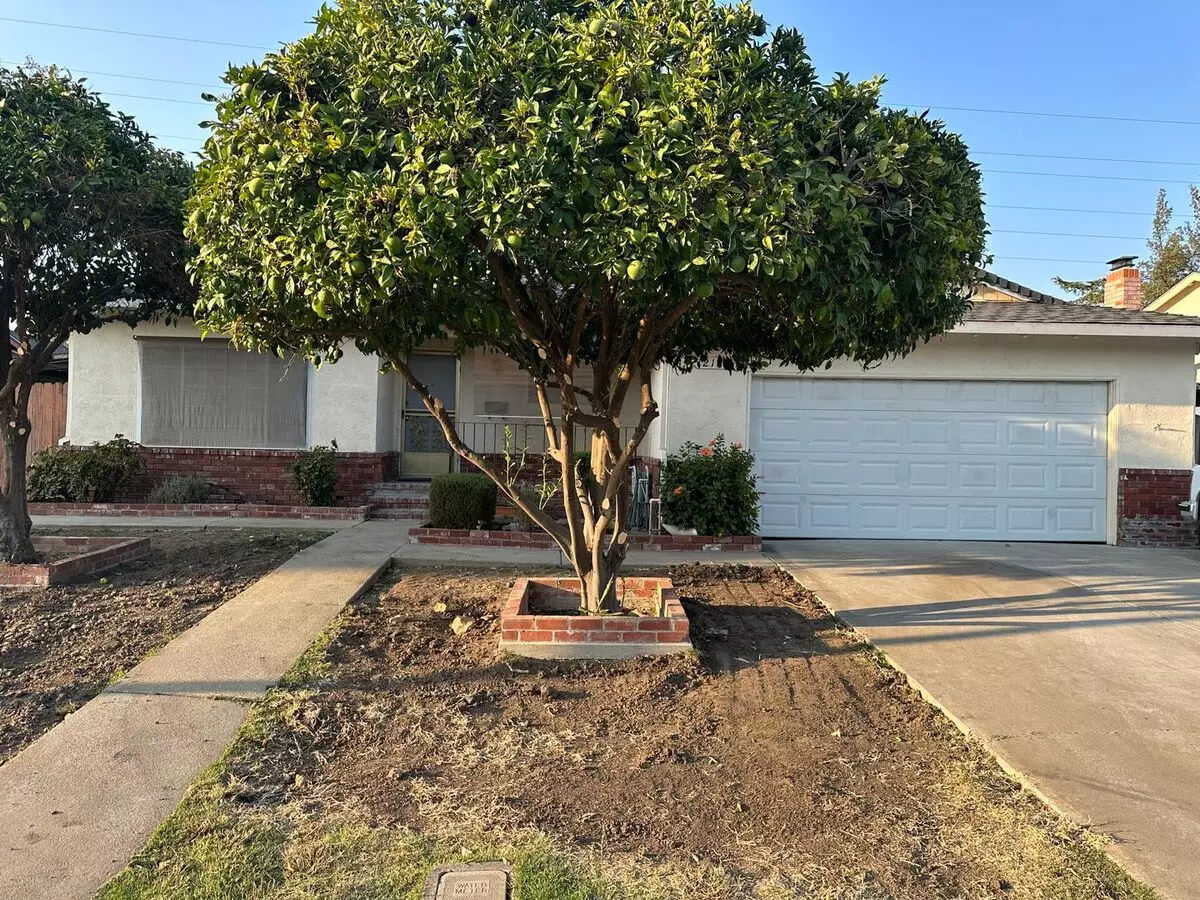 4 Beds • 2 Bath floor plan